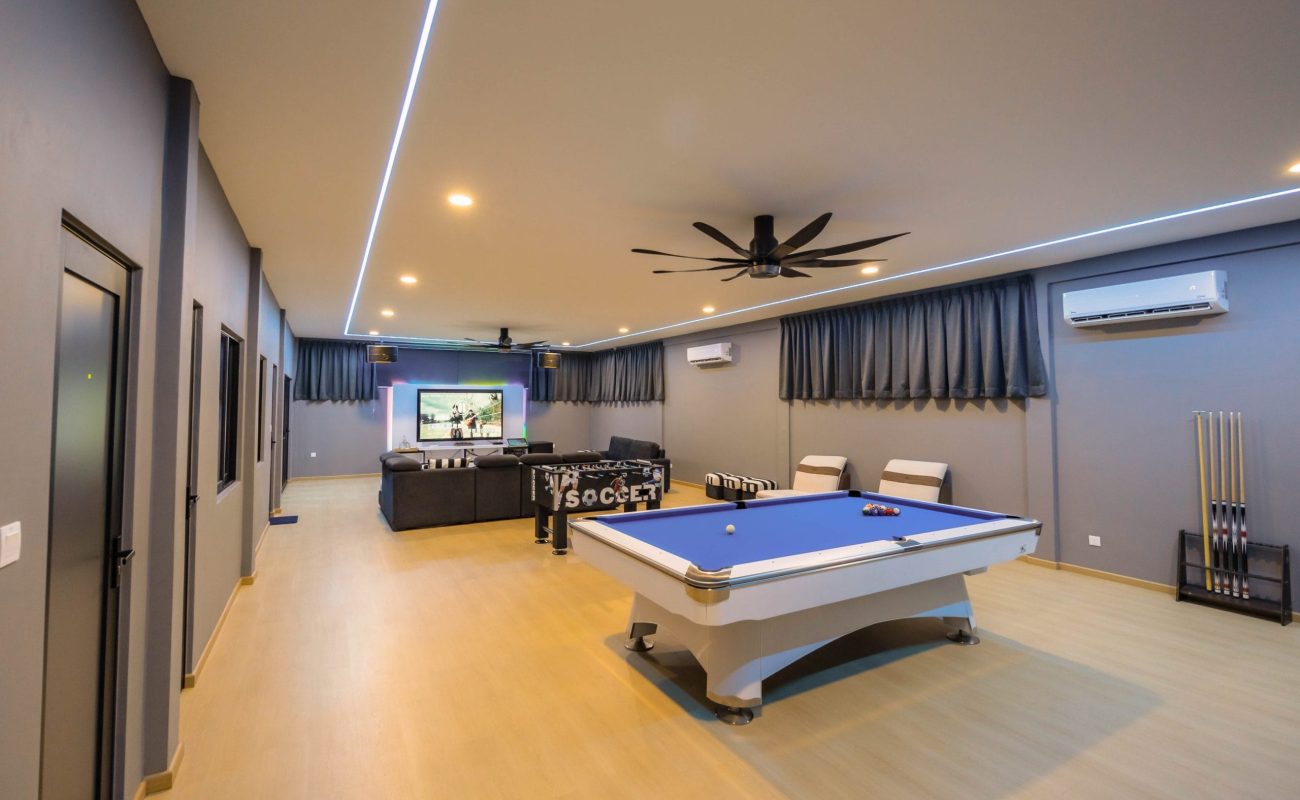 Spacious entertainment hall with pool table and karaoke KTV system at Le's Homestay A'Famosa Homestay