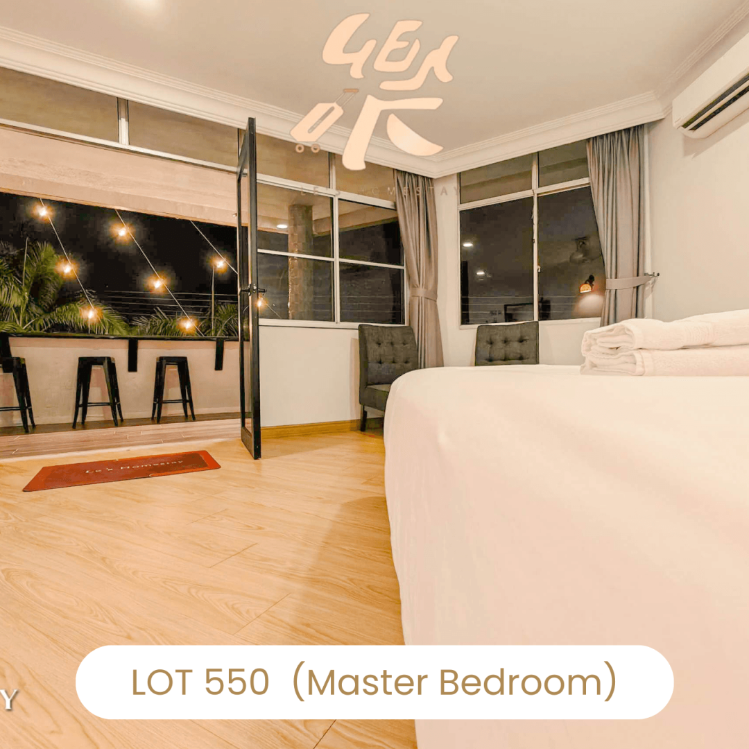 Master bedroom opening to private balcony at Le's Homestay Lot 550, a scenic Homestay Melaka Private Pool unit.