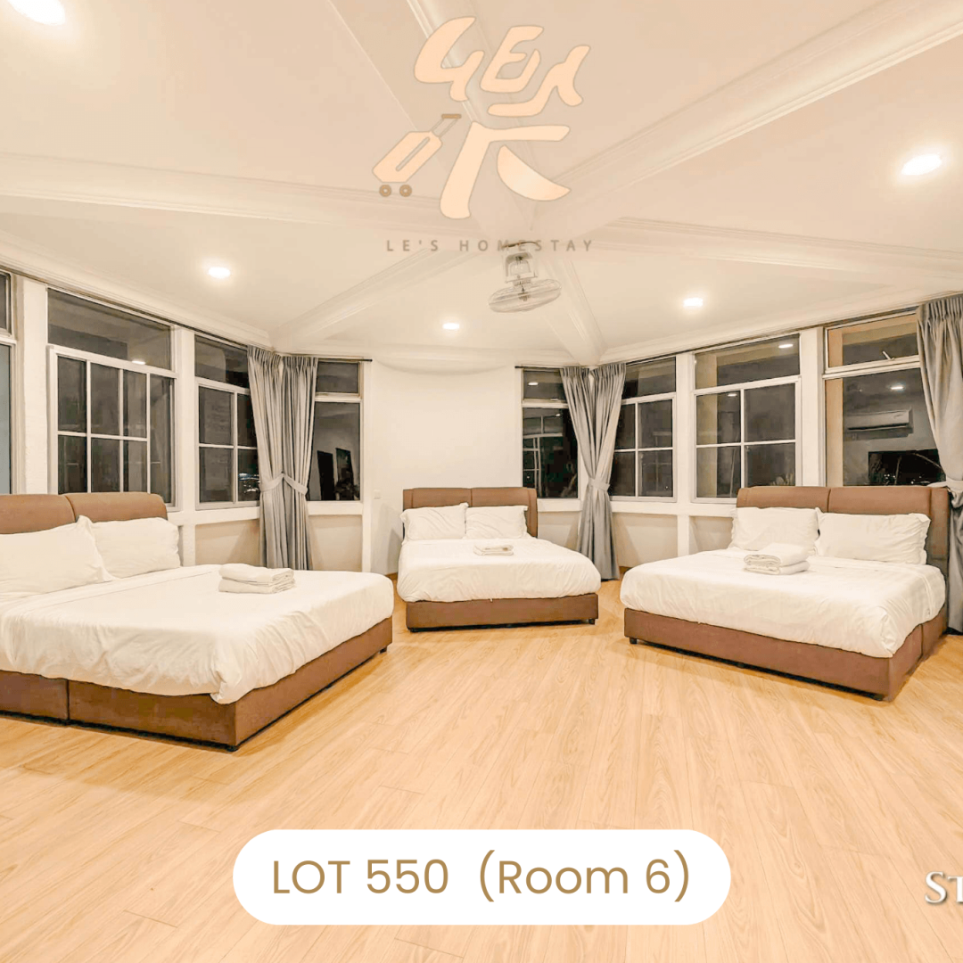 Dormitory style bedroom layout with multiple queen beds at Le's Homestay Lot 550, a large capacity Homestay Melaka Private Pool (Room 6).