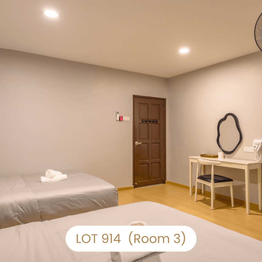 Bedroom interior view with dressing table at Le's Homestay Lot 914