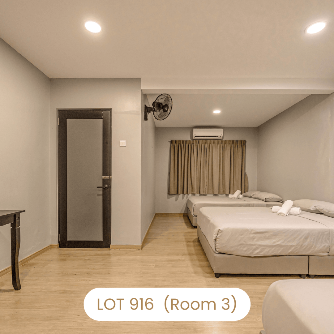 Bright and airy bedroom interior design at Le's Homestay Lot 916 A'Famosa Homestay